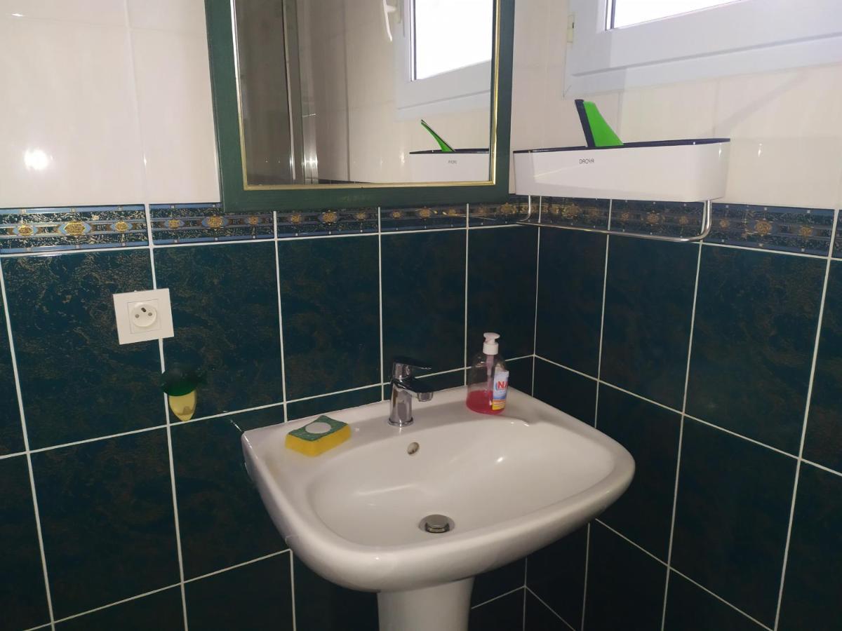 Apartmán Chez Fabienne T1 Le Breuil-sur-Couze Exteriér fotografie