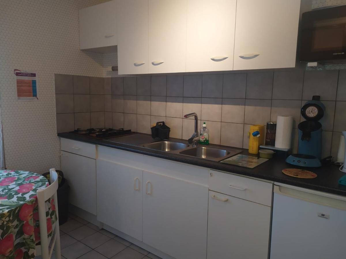 Apartmán Chez Fabienne T1 Le Breuil-sur-Couze Exteriér fotografie